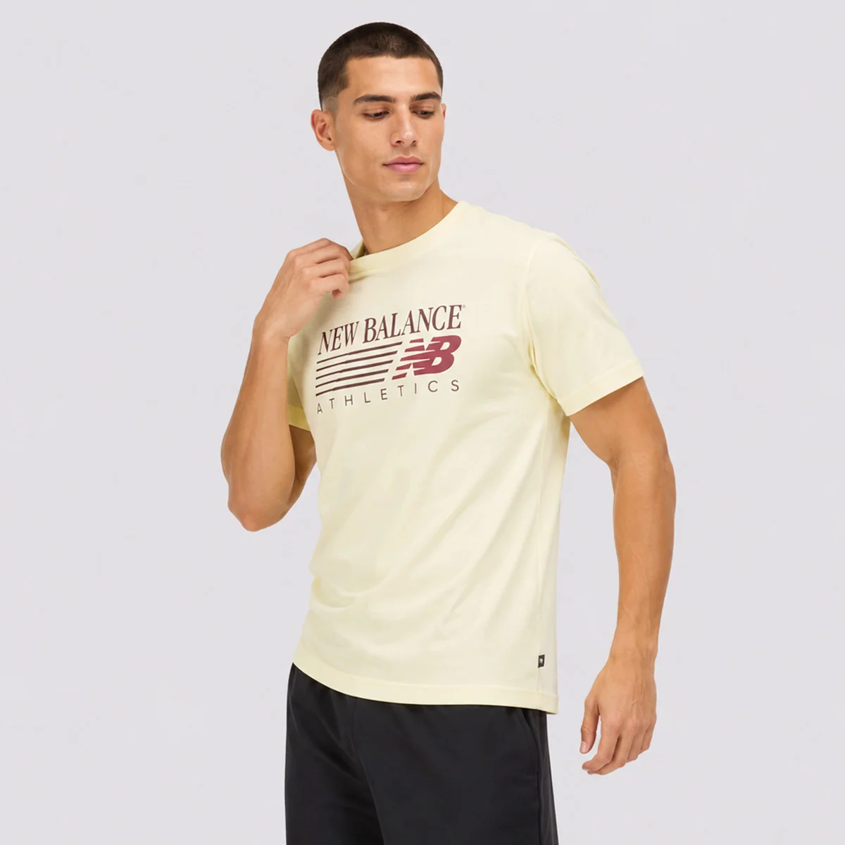 Camiseta New Balance Reimagined Graphic Amarela Amarelo 3