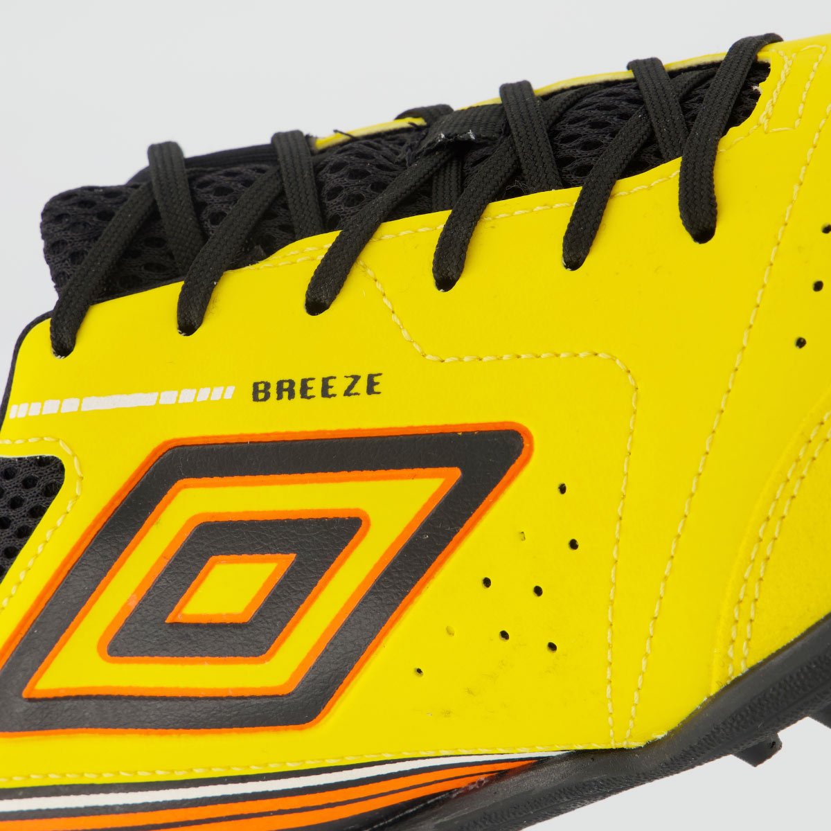 Chuteira Umbro Furious Society Amarela e Preta Amarelo 7