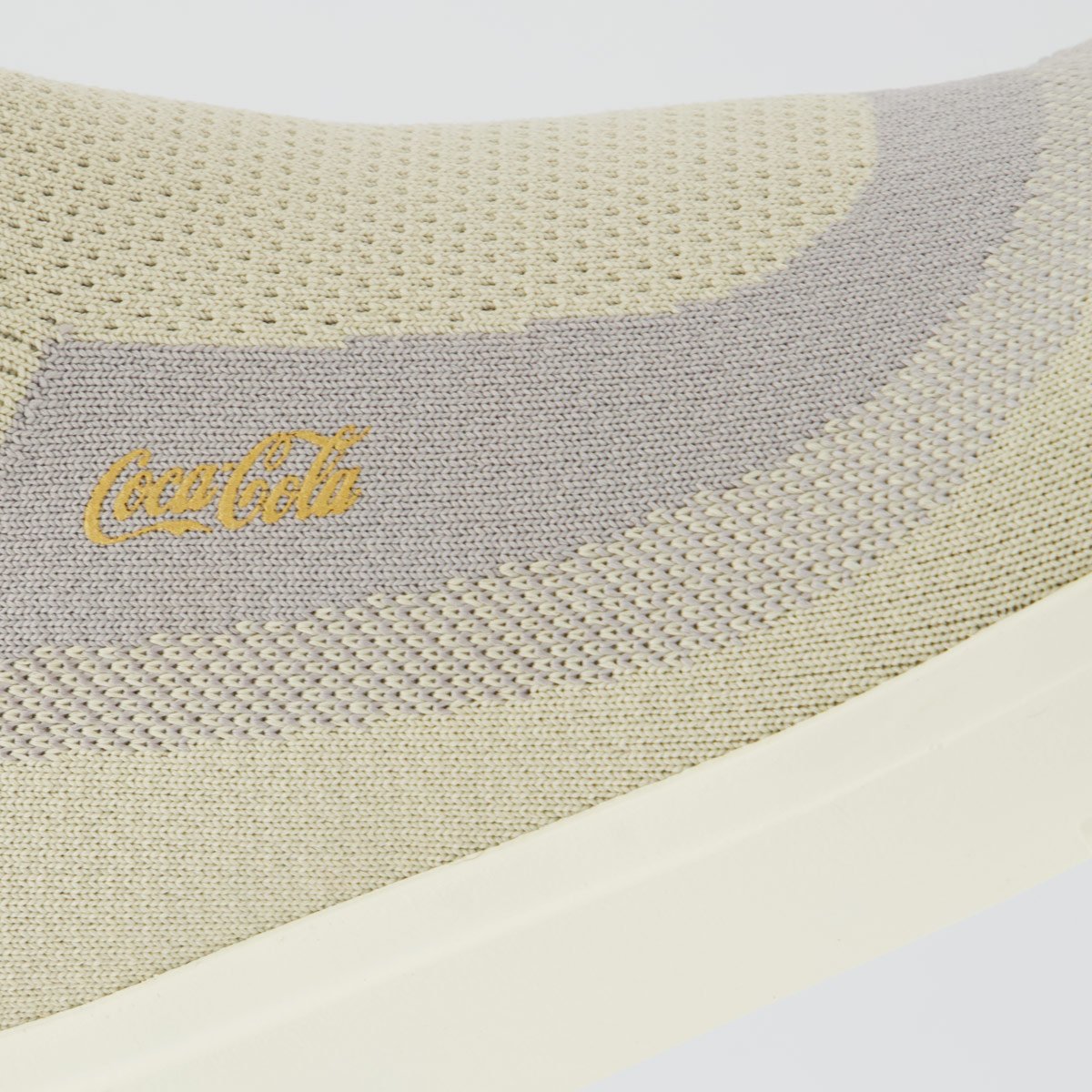 Tênis Coca Cola Loud Breath Off White e Cinza Off White 7