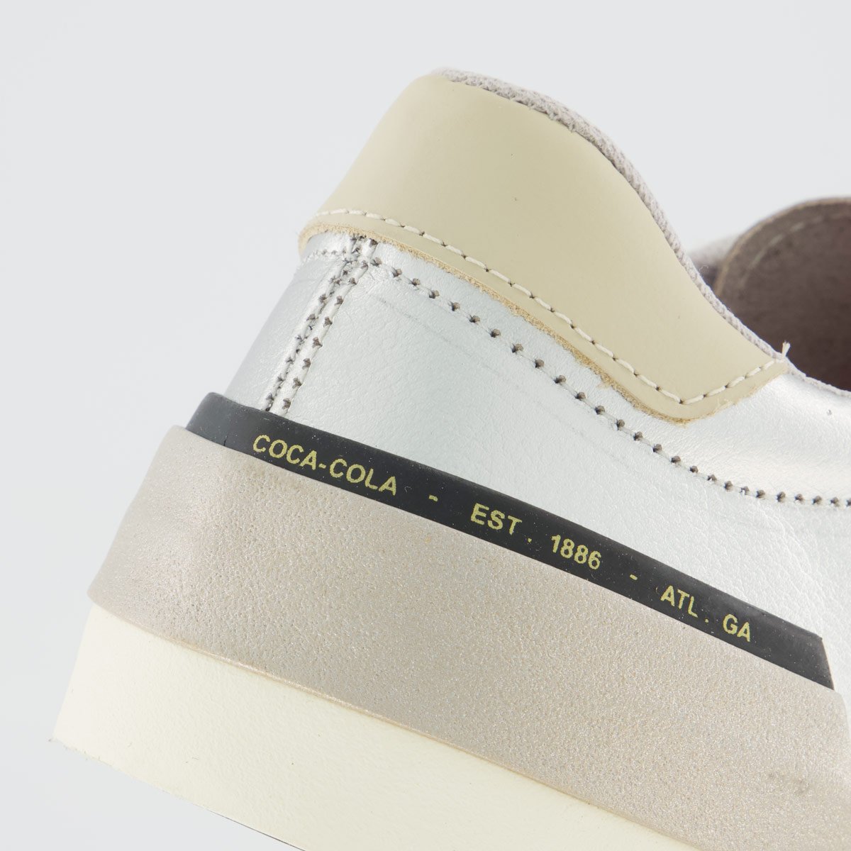 Tênis Coca Cola Lavine Leather Feminino Prata Off White/Prata 6