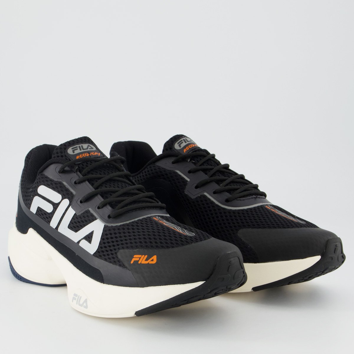 Tênis Fila Recovery Preto e Prata Preto 2