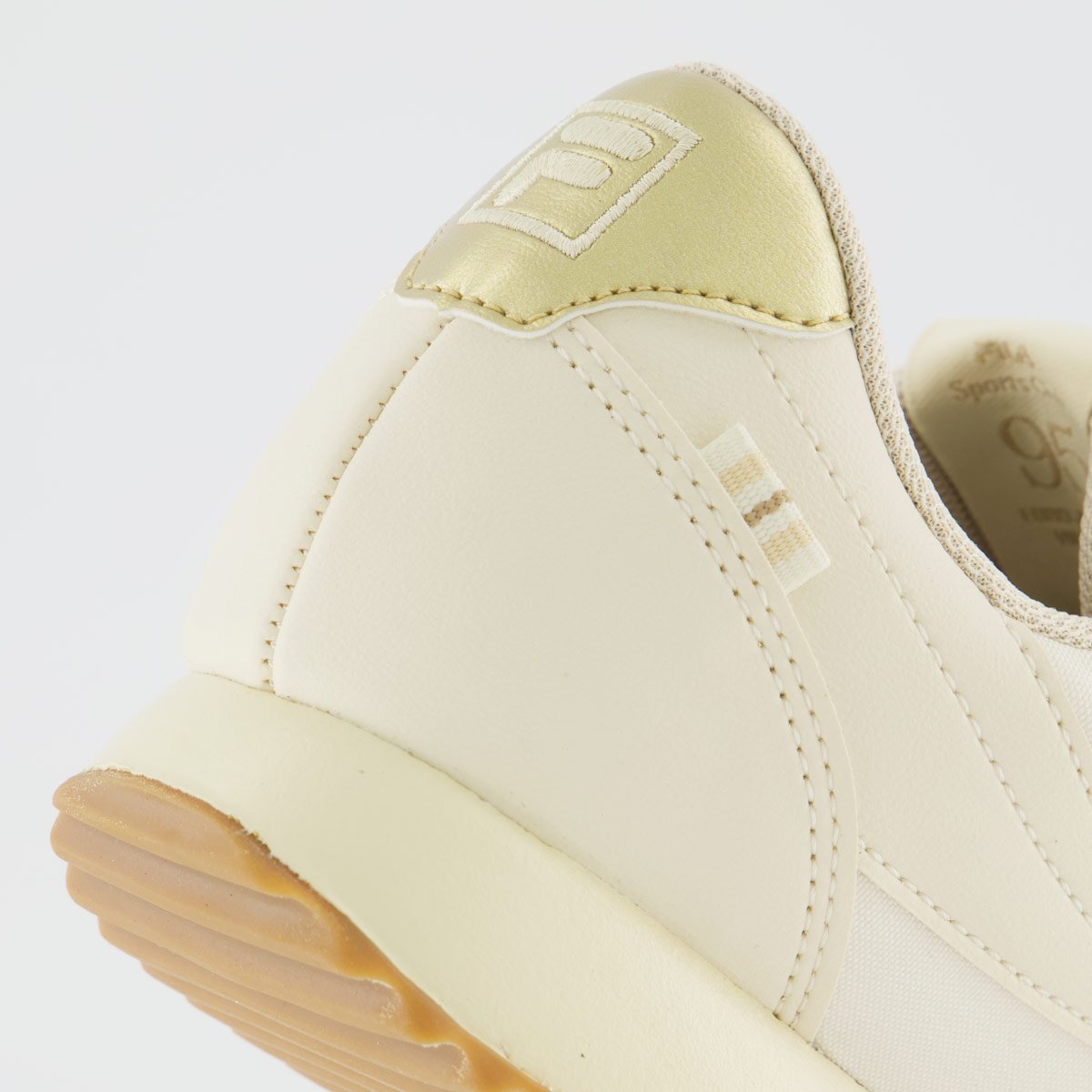 Tênis Fila Euro Jogger Vintage Feminino Bege e Dourado Bege 6