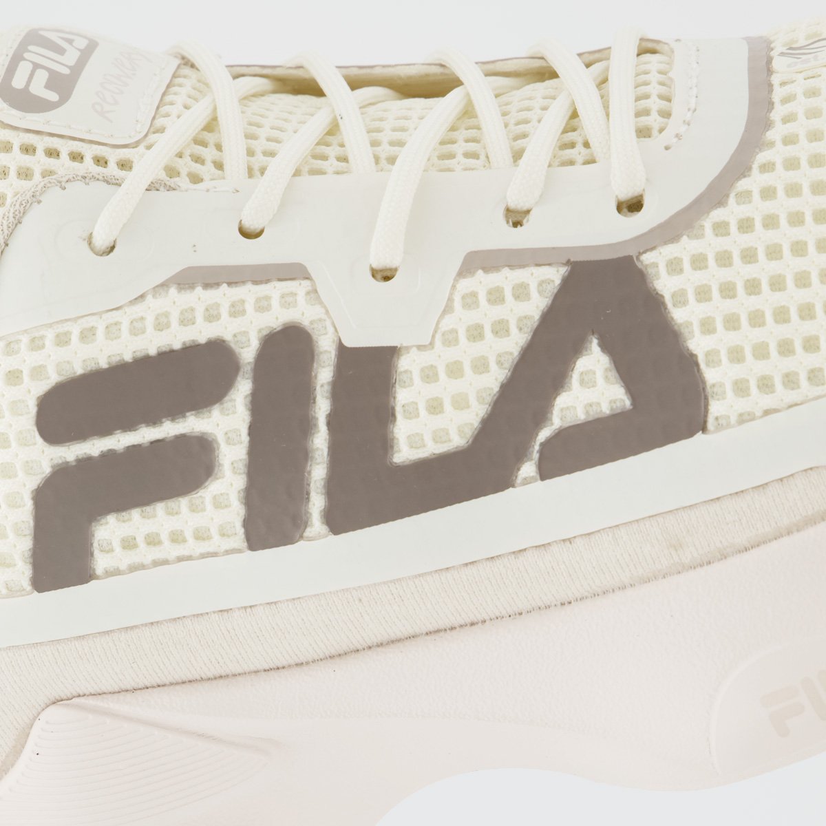 Tênis Fila Recovery Feminino Bege Bege 7