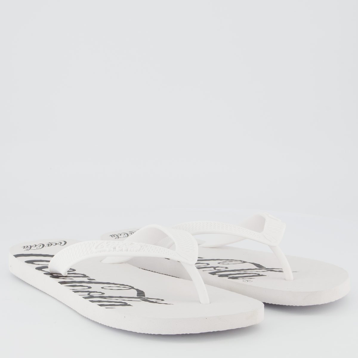 Chinelo Coca Cola Spencerian I Branco e Preto Branco 3