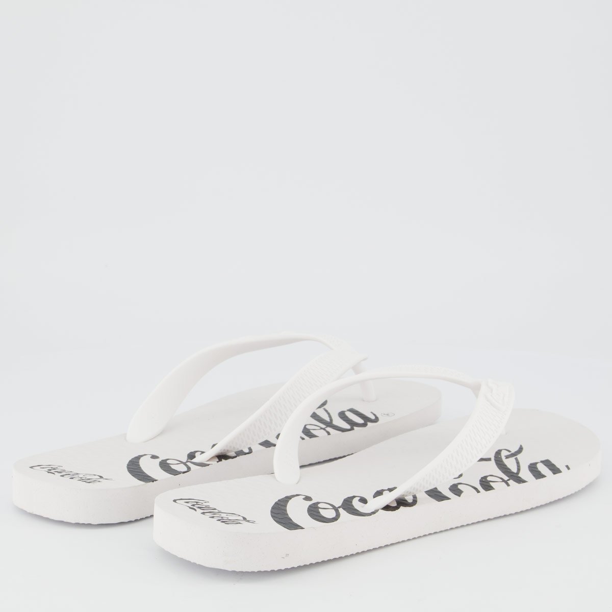 Chinelo Coca Cola Spencerian I Branco e Preto Branco 4