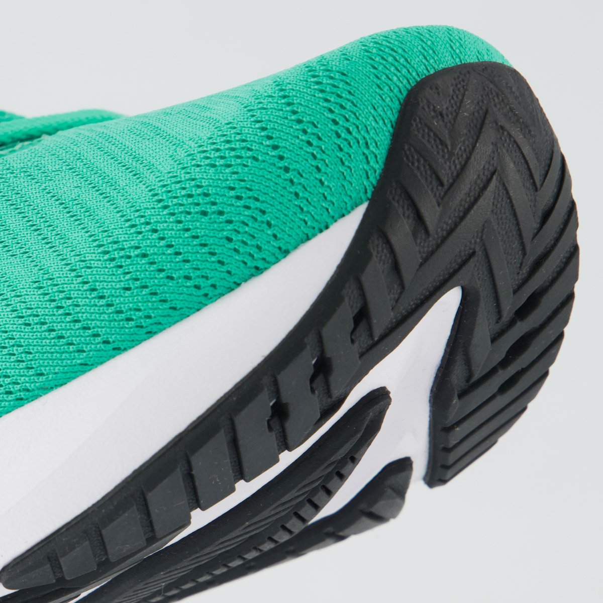 Tênis Asics Versablast 4 Feminino Verde e Branco Verde 8