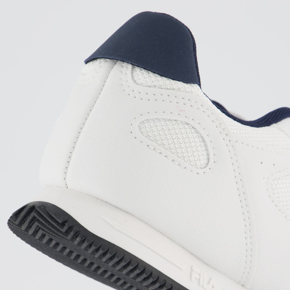 Tênis Fila Jogger 95 Feminino Branco e Marinho Branco 6