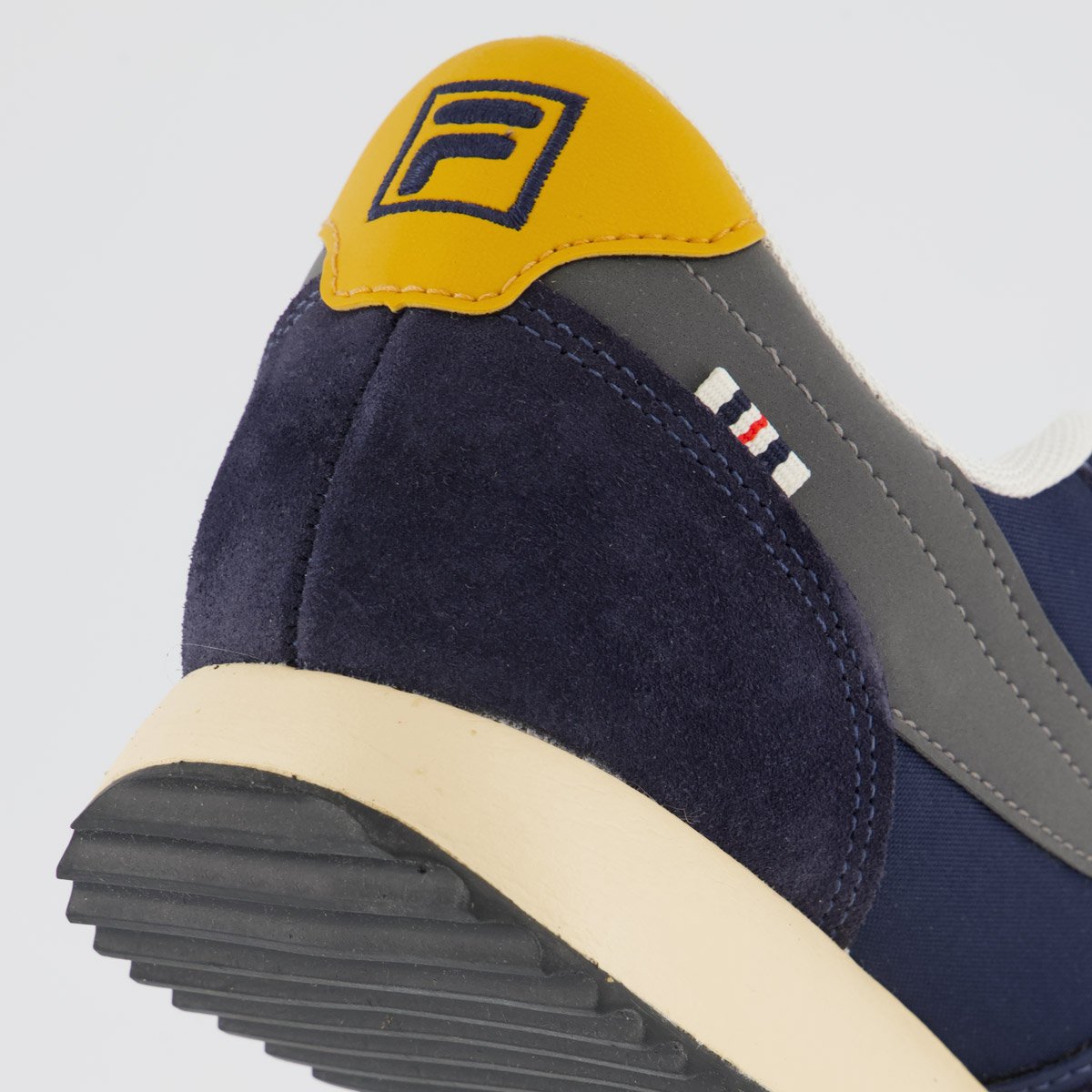 Tênis Fila Euro Jogger Vintage Marinho e Bege Azul Marinho 6