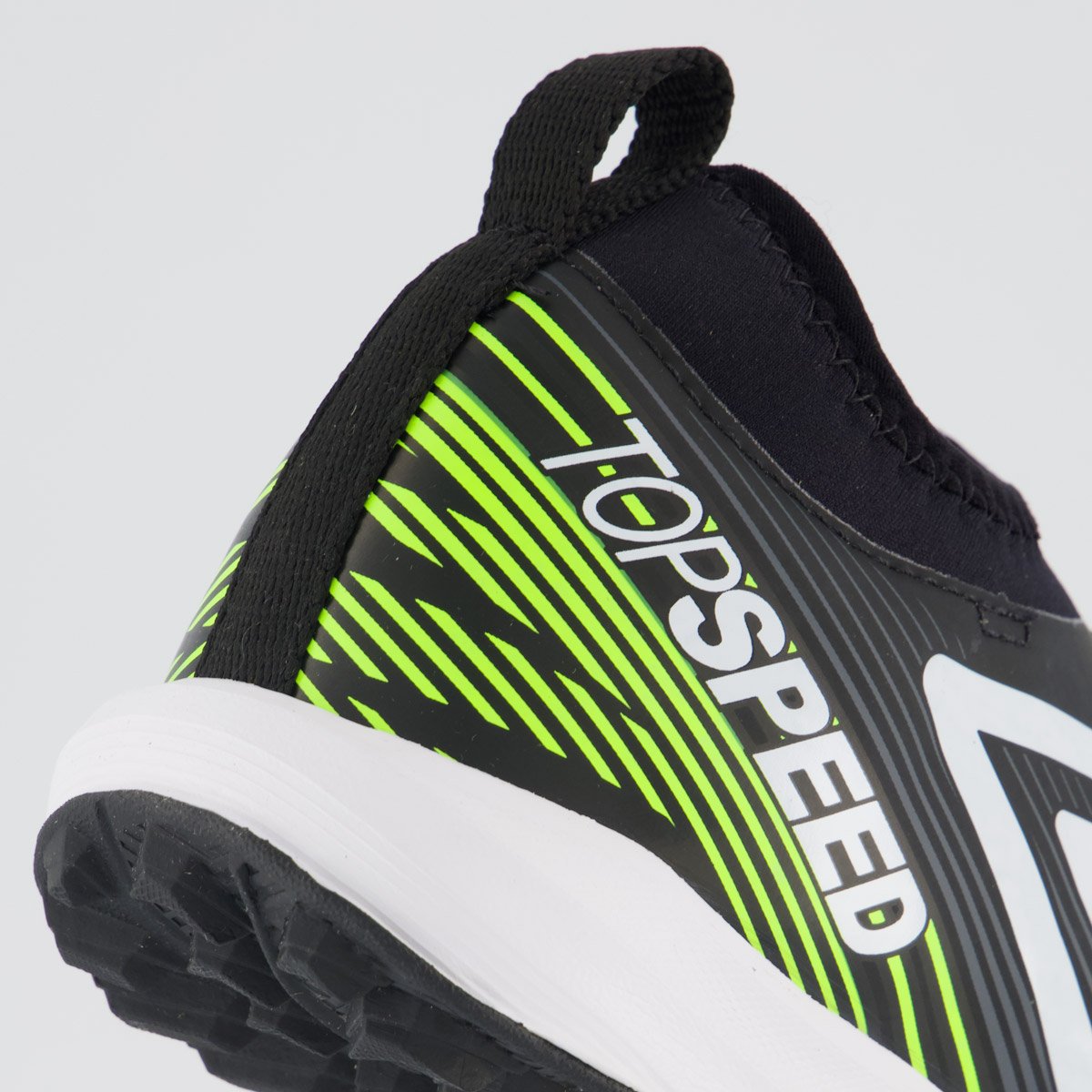 Chuteira Umbro Top Speed Club Society Preta e Verde Preto 6