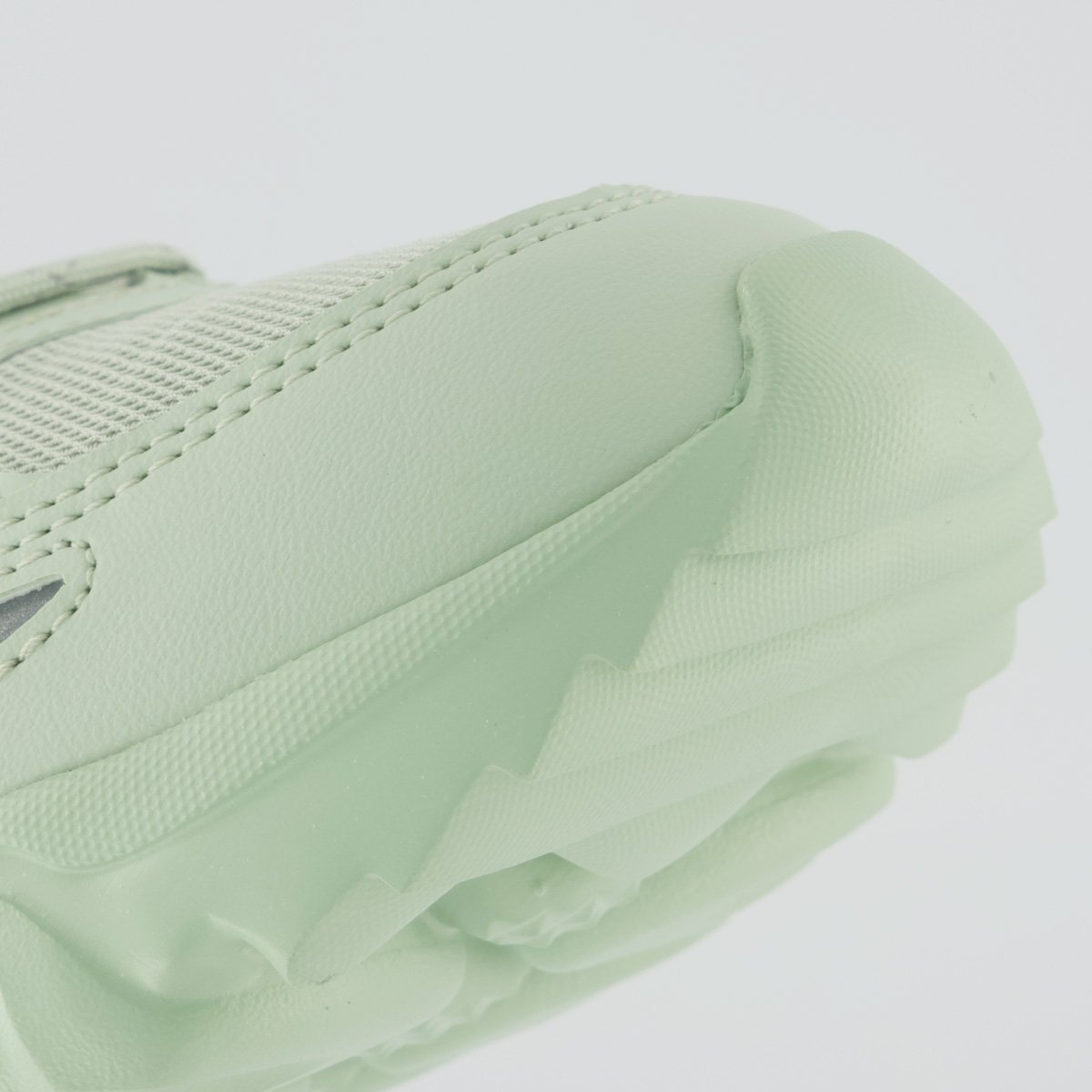 Tênis Fila Venture Tracer Lite Feminino Verde e Dourado Verde 8
