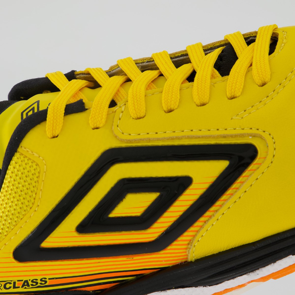 Chuteira Umbro Adamant Master Class Pro Bump Society Amarela e Preta Amarelo 8
