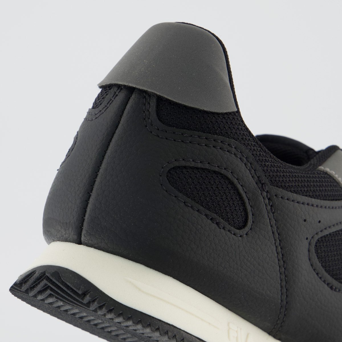 Tênis Fila Jogger 95 Preto Preto 6