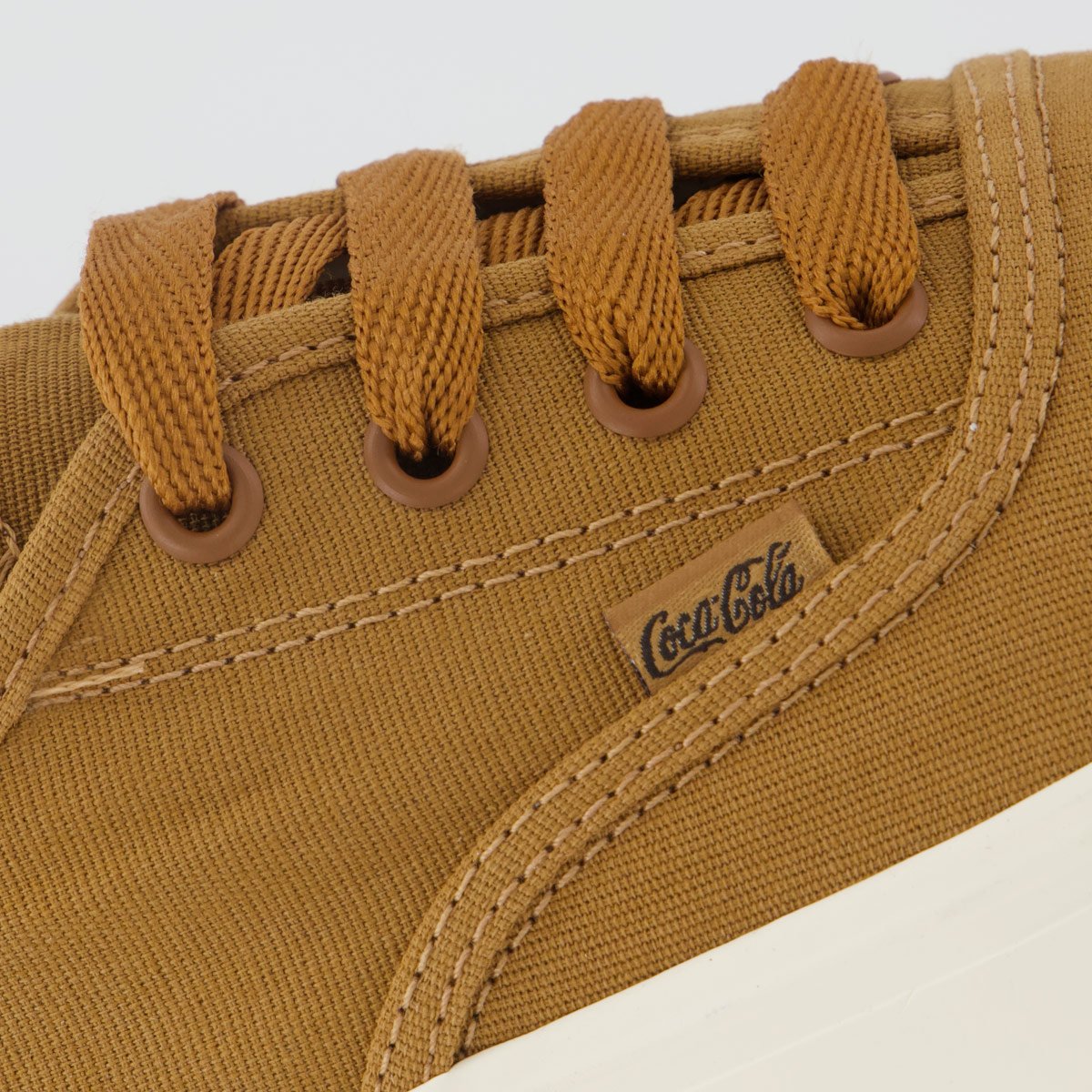 Tênis Coca Cola Kick Travel Feminino Marrom e Branco Marrom 7
