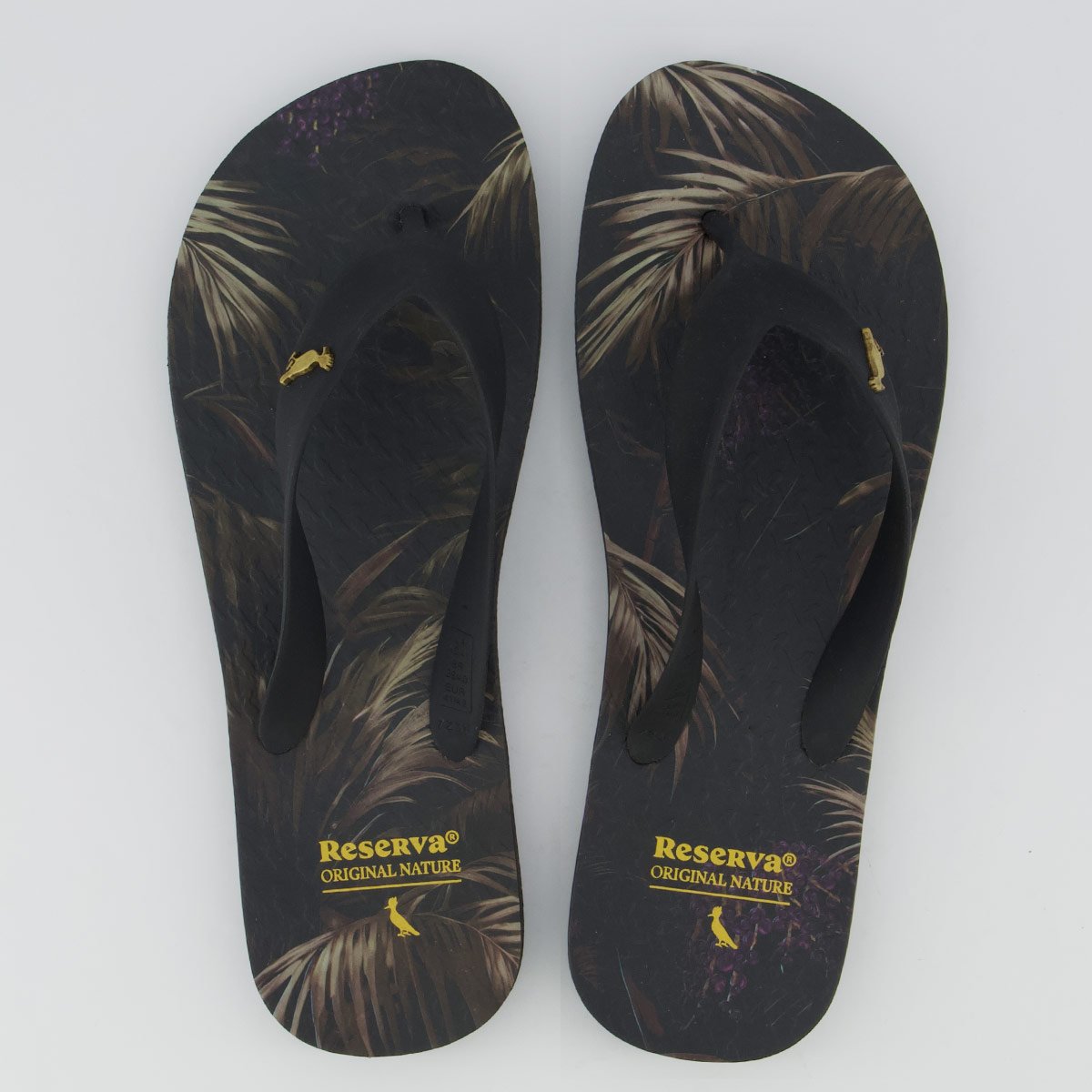 Chinelo Reserva Energia da Mata Preto