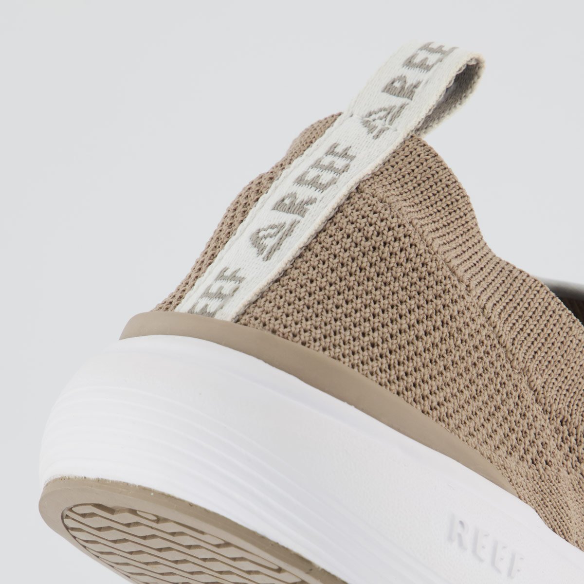 Tênis Reef Santa Cruz Suede Bege Bege 6