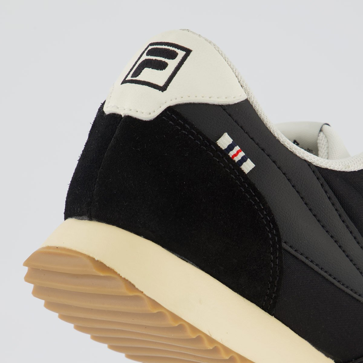 Tênis Fila Euro Jogger Vintage Preto e Bege Preto 6