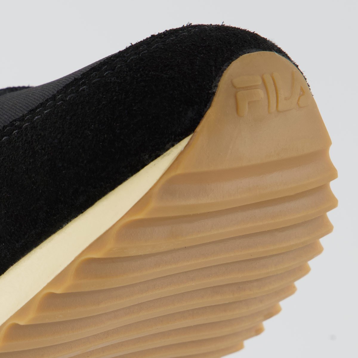 Tênis Fila Euro Jogger Vintage Preto e Bege Preto 8