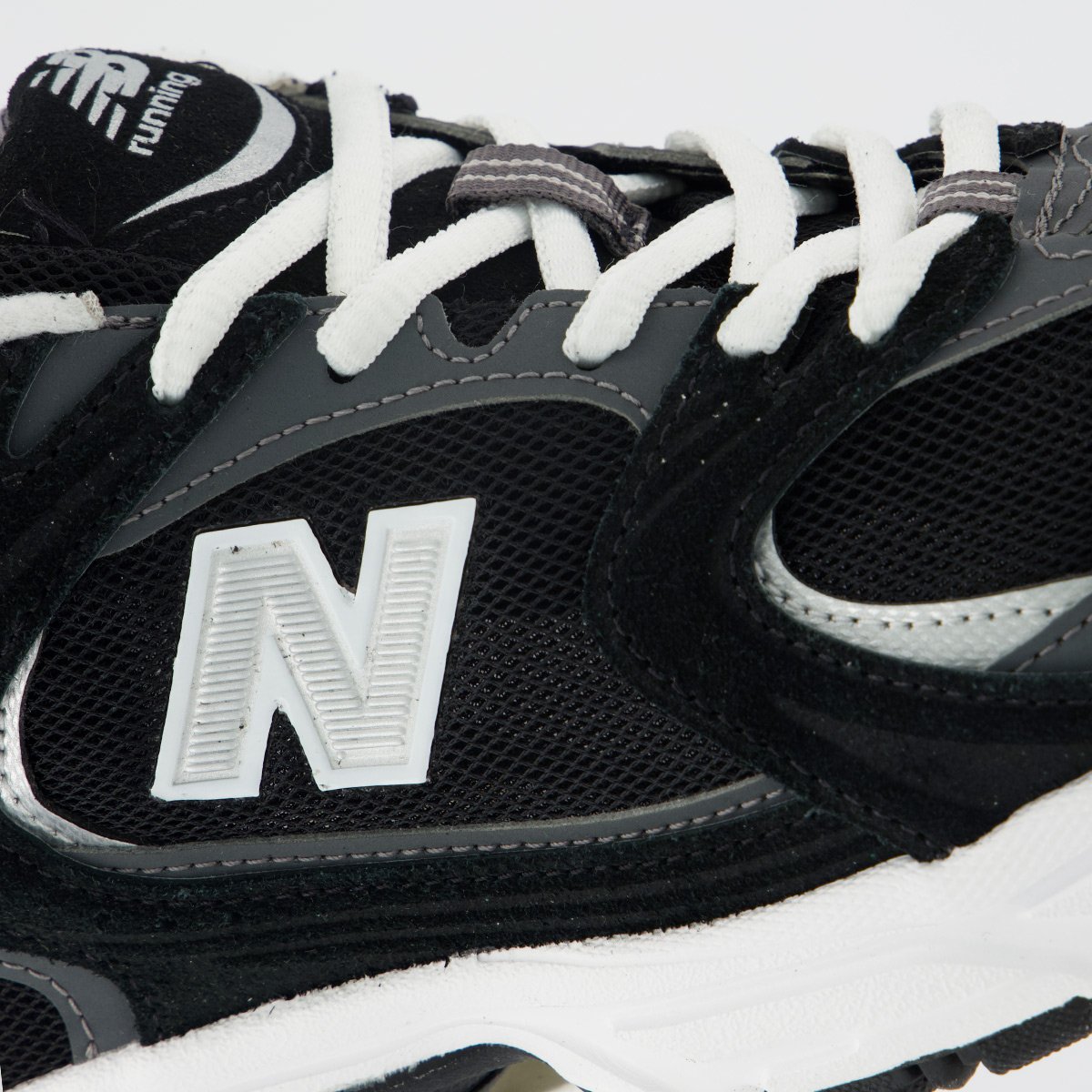 Tênis New Balance 530 Feminino Preto e Branco Preto 7
