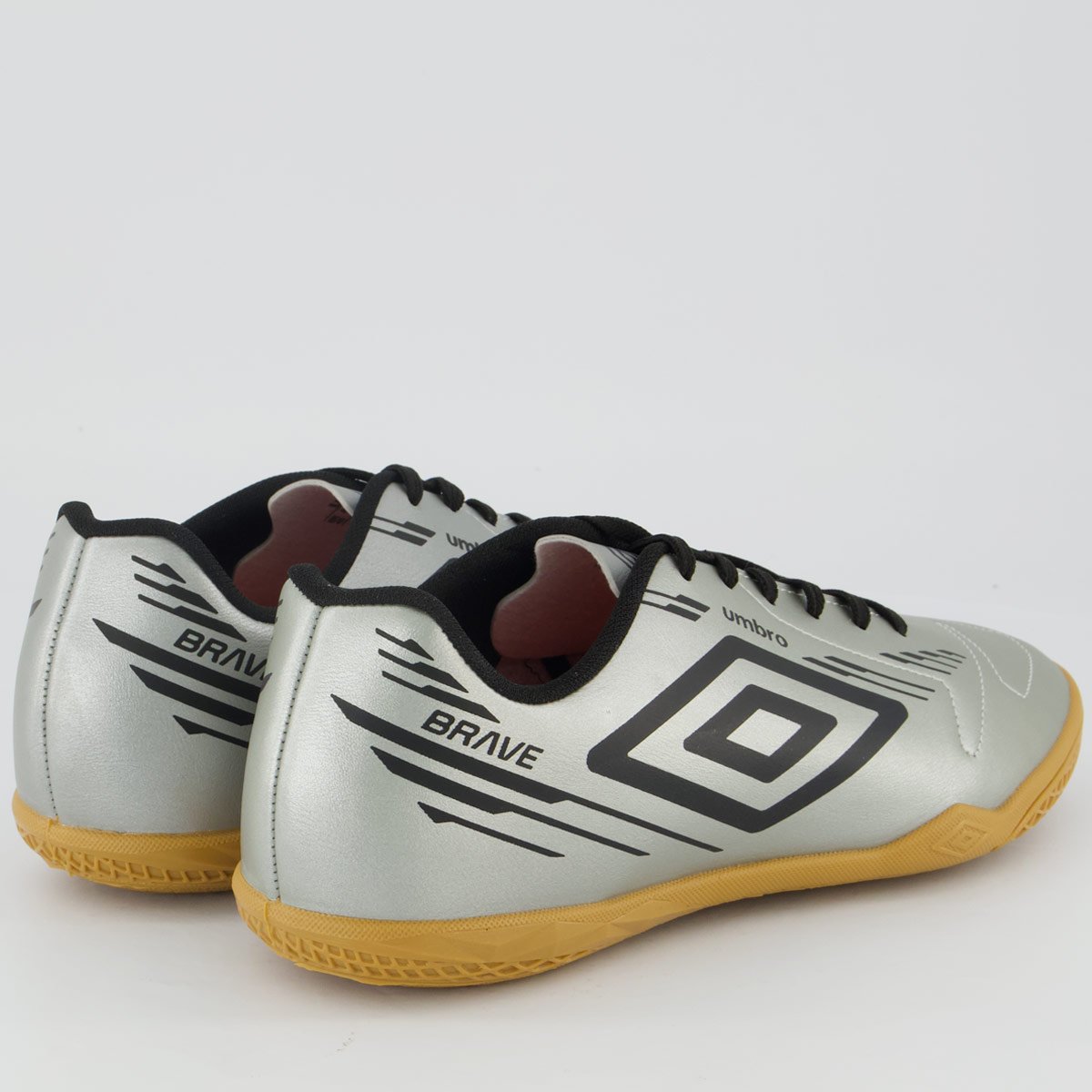 Chuteira Umbro Brave Futsal Prata e Preta Prata 3
