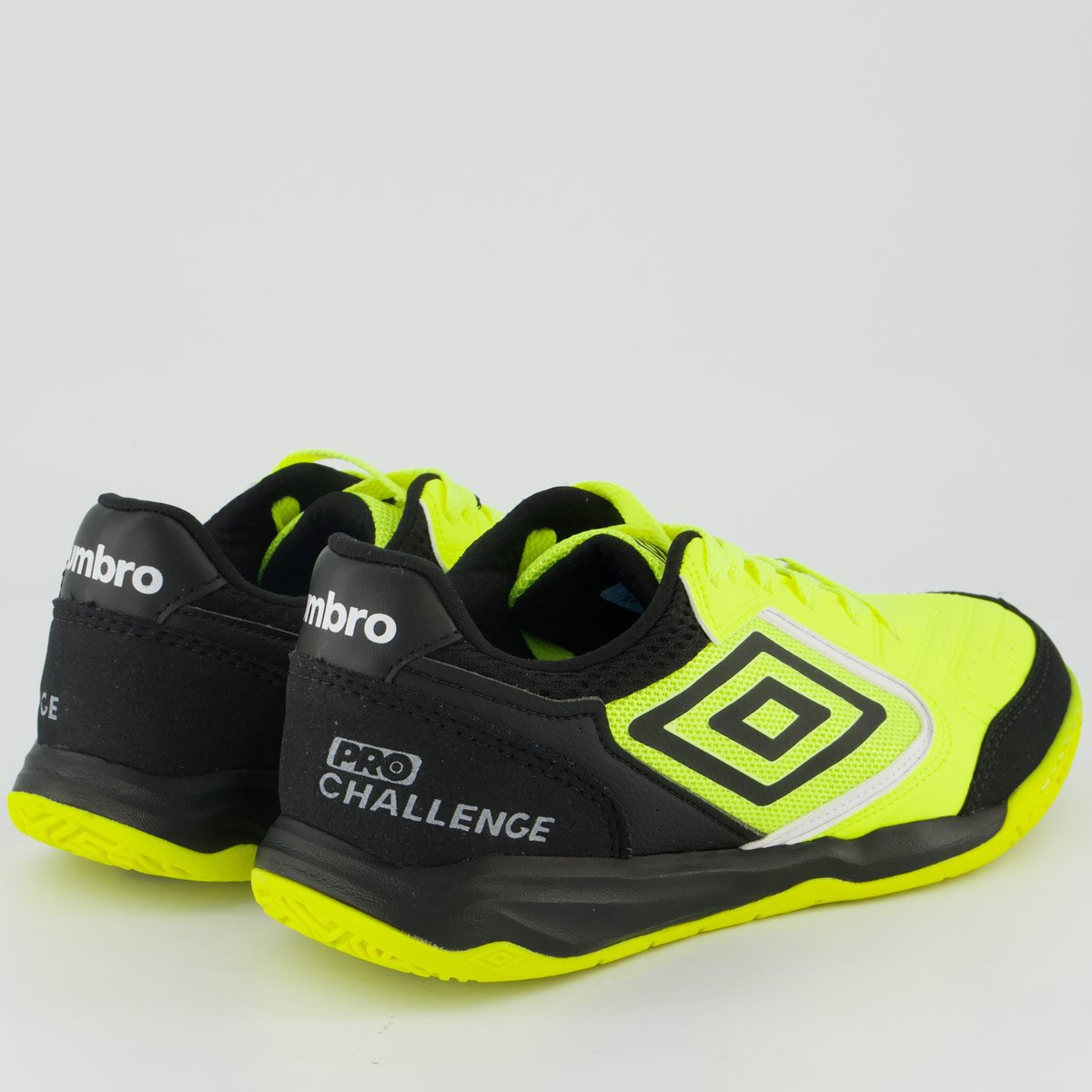 Chuteira Umbro Pro Challenge Uptake Futsal Verde e Preta Preto/Verde 3