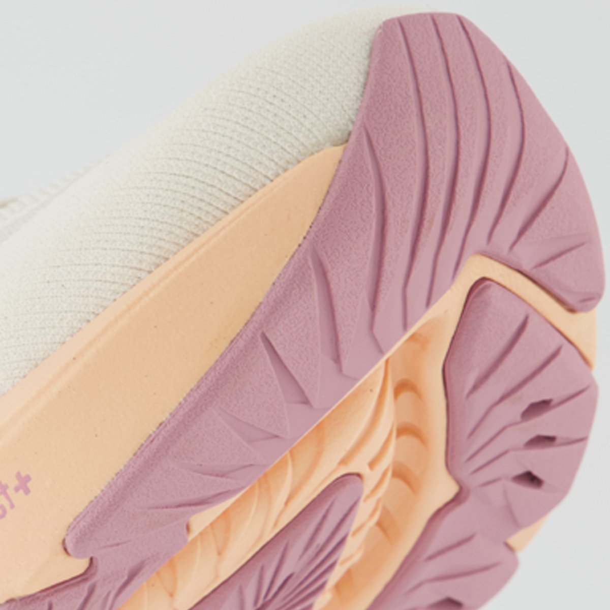 Tênis Asics Dynablast 6 SE Feminino Off White e Rosa Off White 8