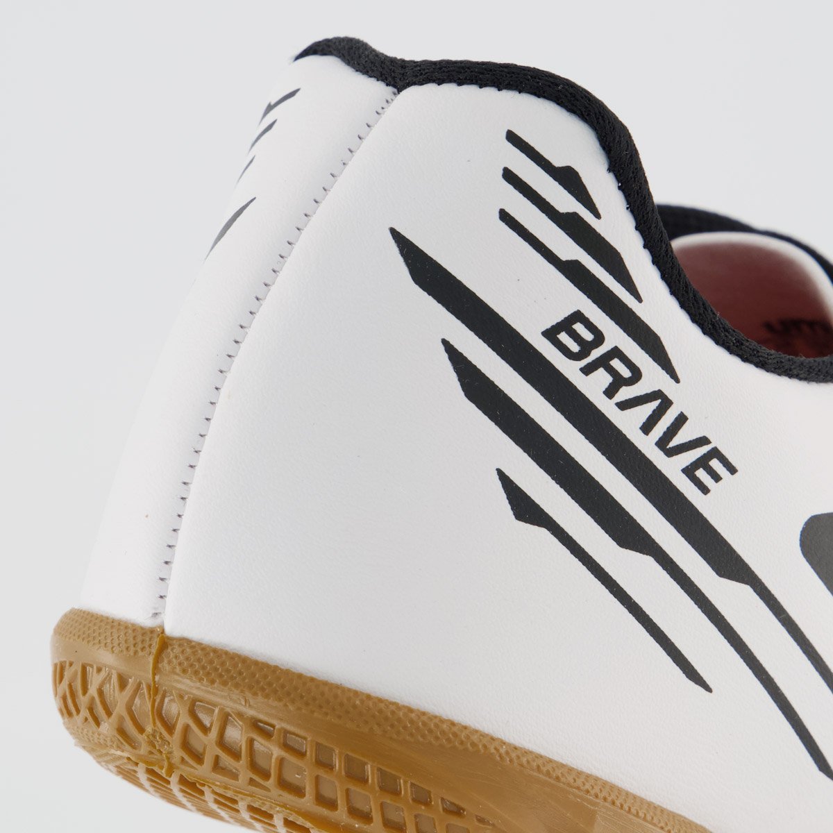 Chuteira Umbro Brave Futsal Branca e Preta Branco 6