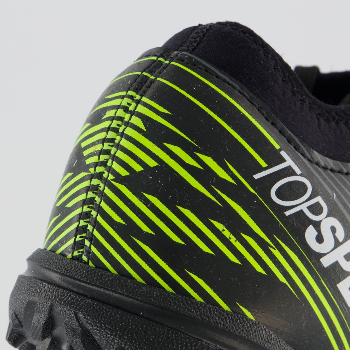Chuteira Umbro Top Speed League Society Preta e Branca Preto 6