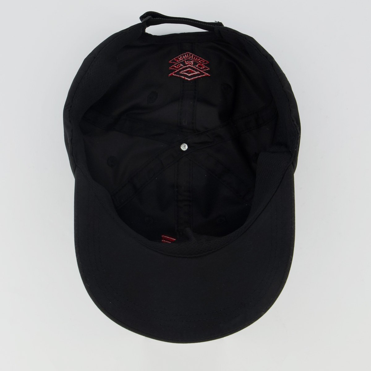 Bone Umbro Athletico Paranaense Treino Preto Preto 4