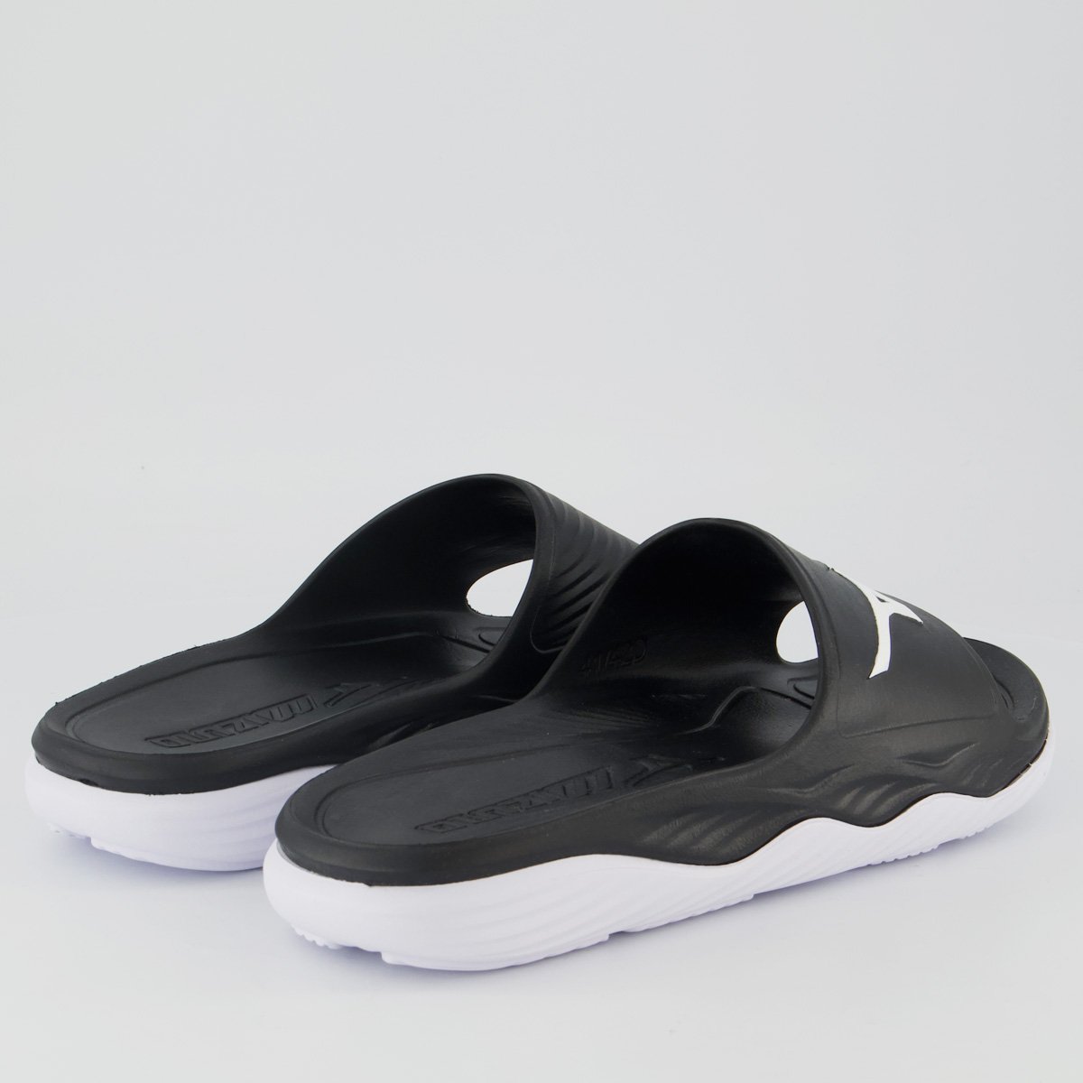 Chinelo Mizuno Enerzy Preto e Branco Preto 4