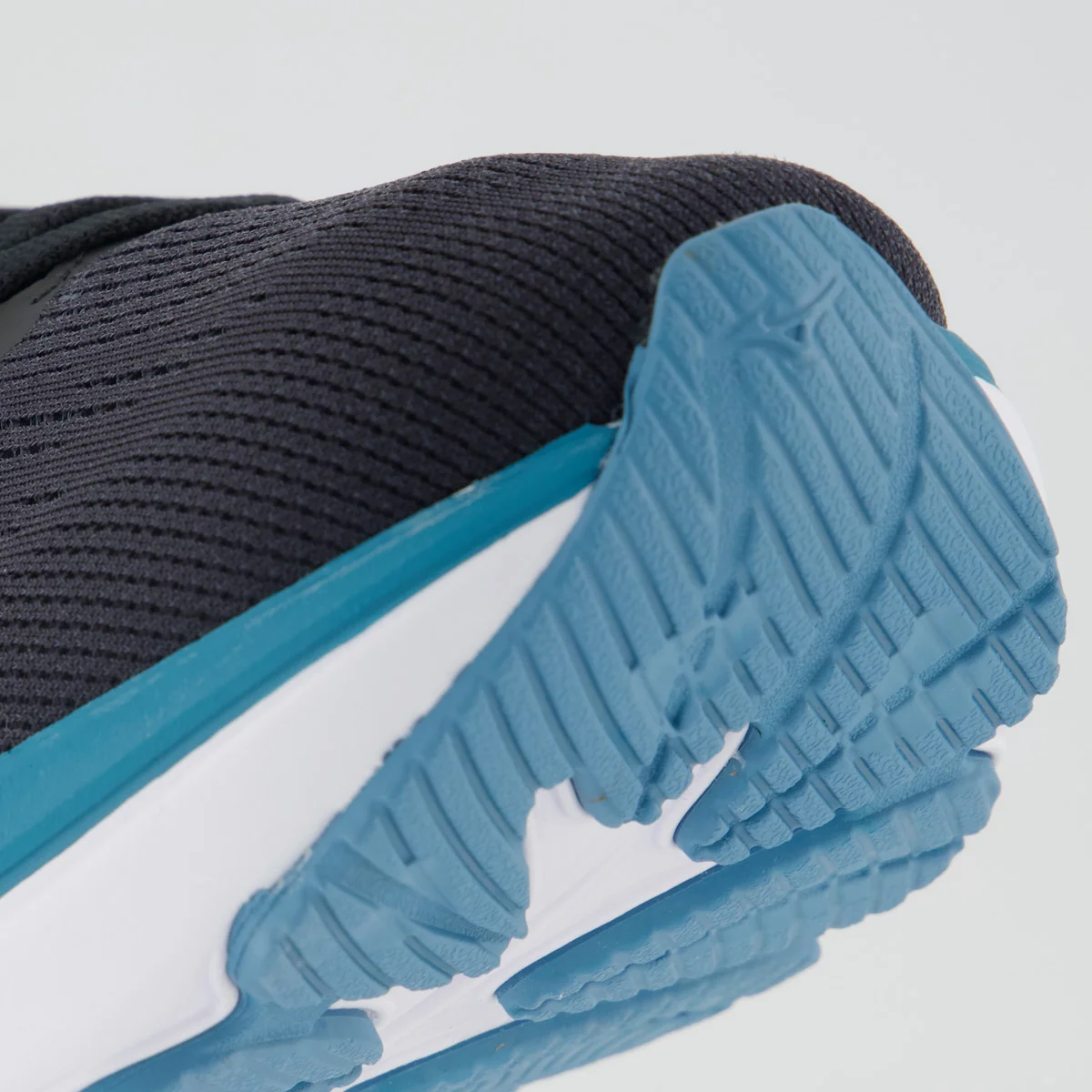Tênis Mizuno Skyrun Preto Preto 8