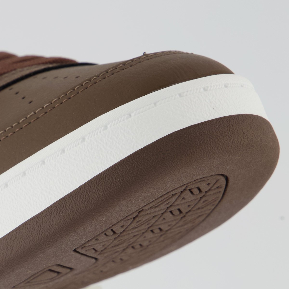 Tênis Puma Caven BDP 2.0 Marrom e Branco Marrom 8