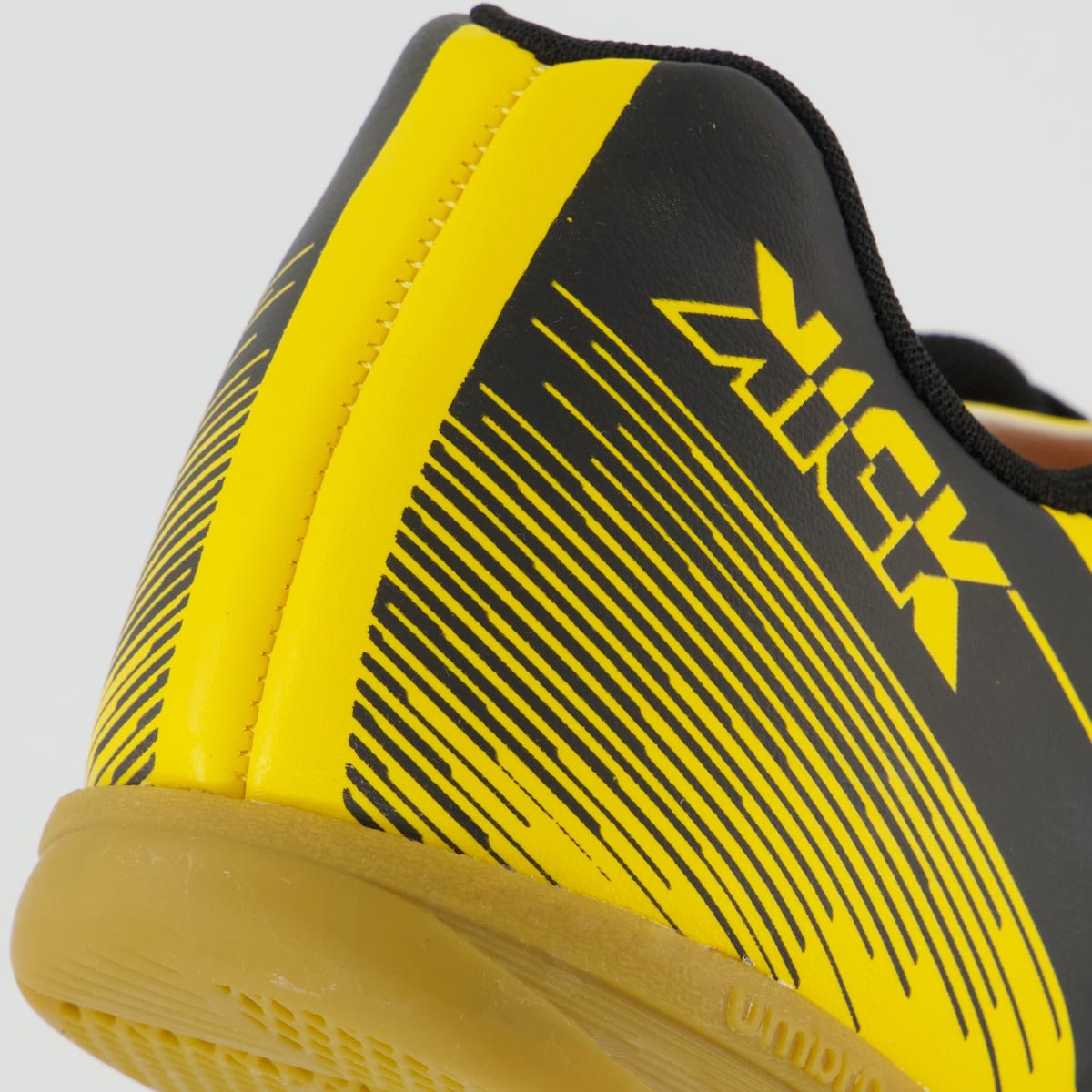 Chuteira Umbro Kick Futsal Juvenil Amarelo e Preto Amarelo 6