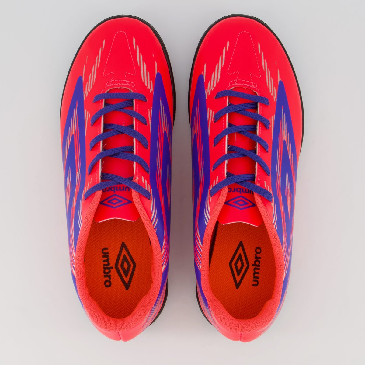 Chuteira Umbro Invictus Society Rosa e Azul Rosa 4