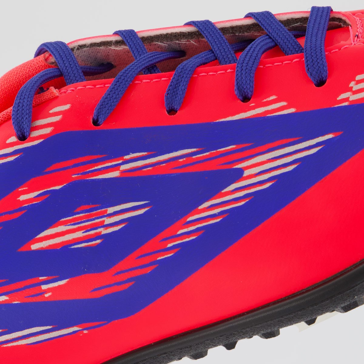 Chuteira Umbro Invictus Society Rosa e Azul Rosa 7
