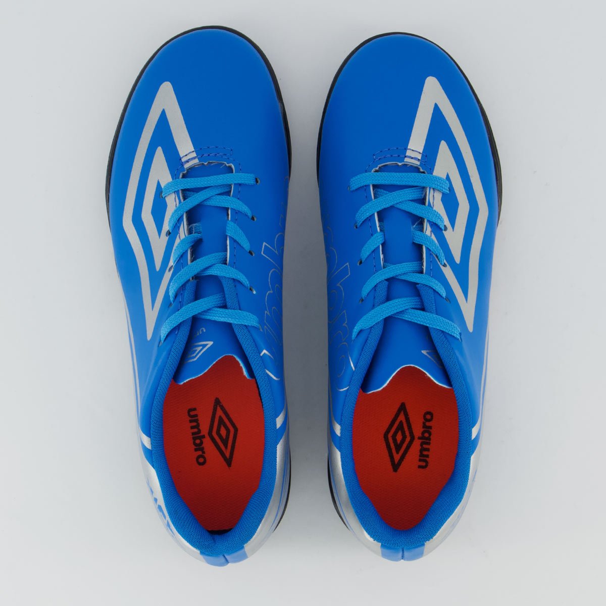 Chuteira Umbro Kick Society Juvenil Azul e Prata Azul 4