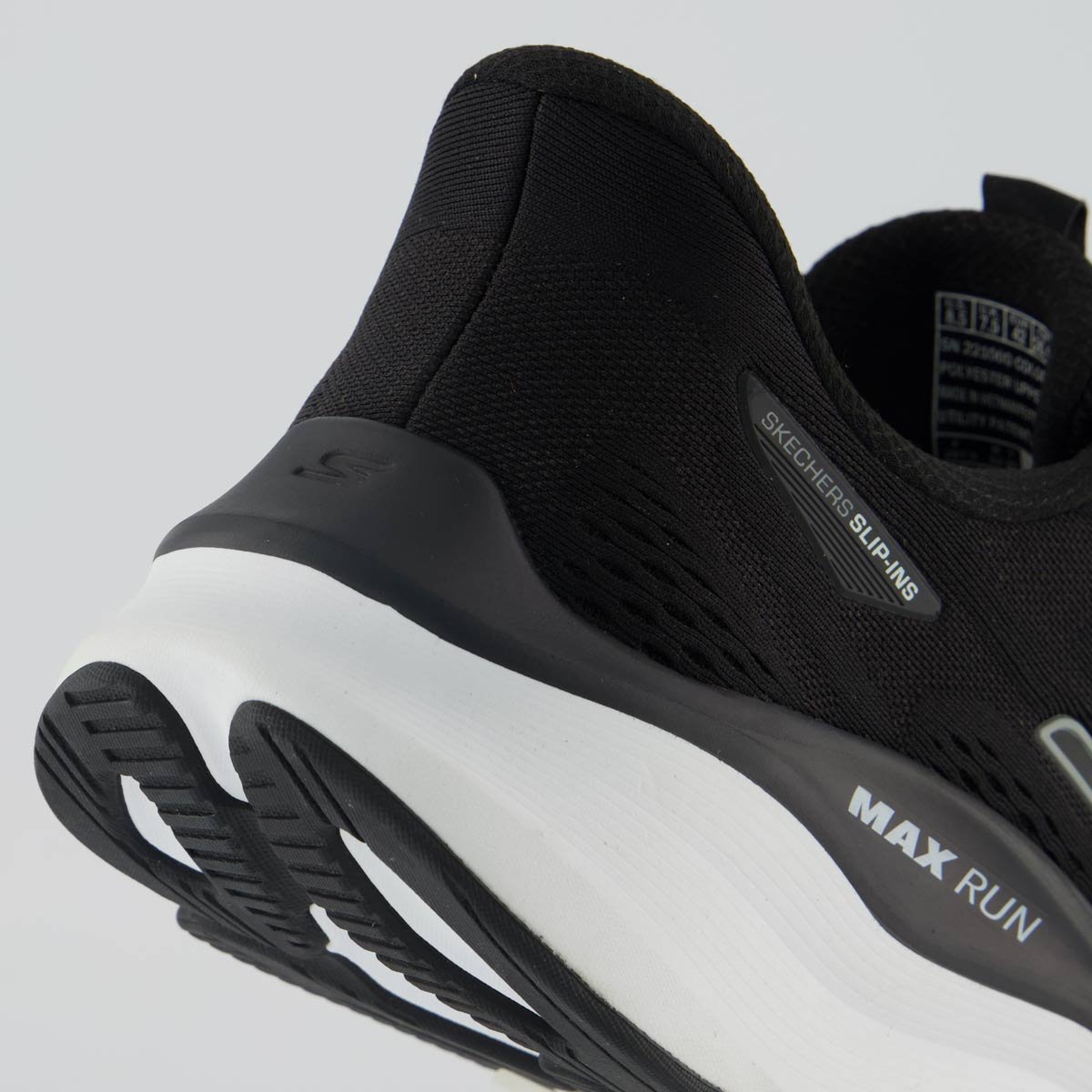Tênis Skechers Max Run Preto e Branco Preto 6