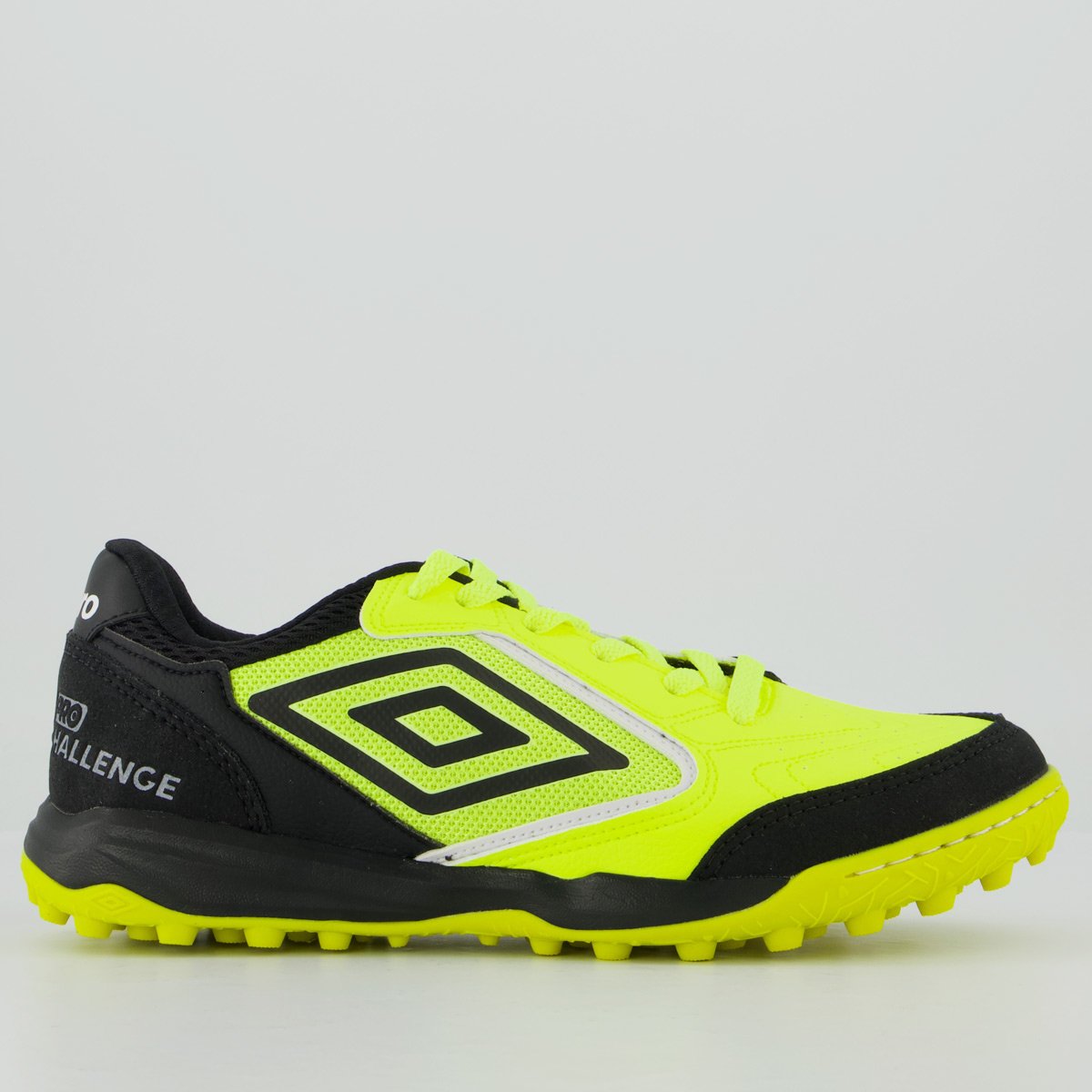 Chuteira Umbro Pro Challenge Uptake Society Verde e Preta