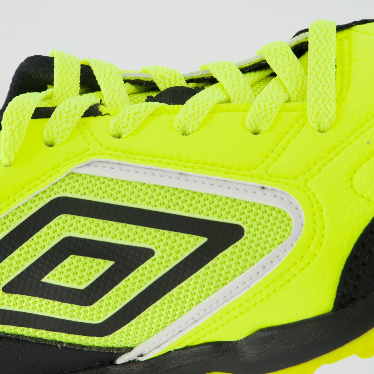 Chuteira Umbro Pro Challenge Uptake Society Verde e Preta Verde/Preto 7