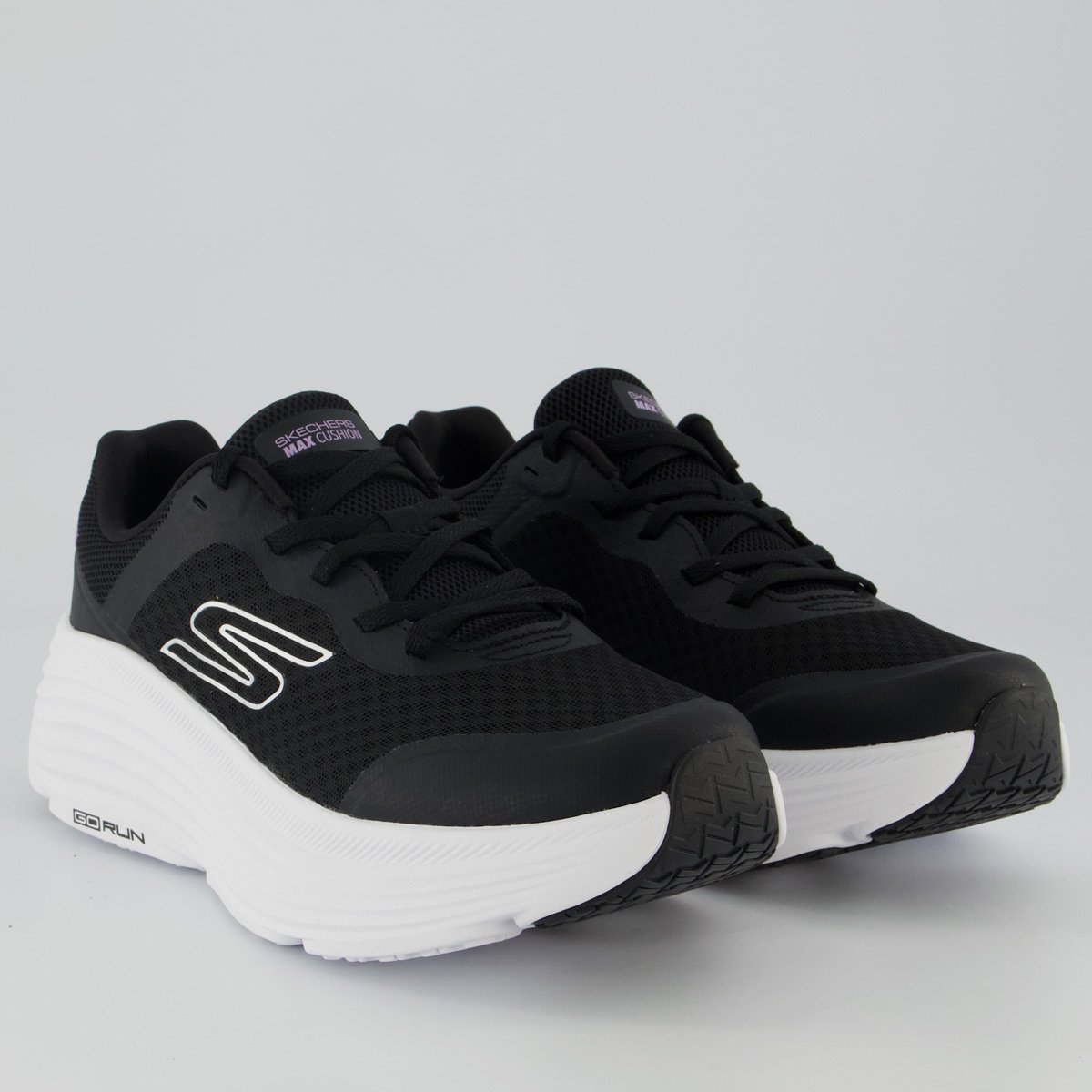 Tênis Skechers Max Cushioning Endeavour Feminino Preto e Branco Preto 2