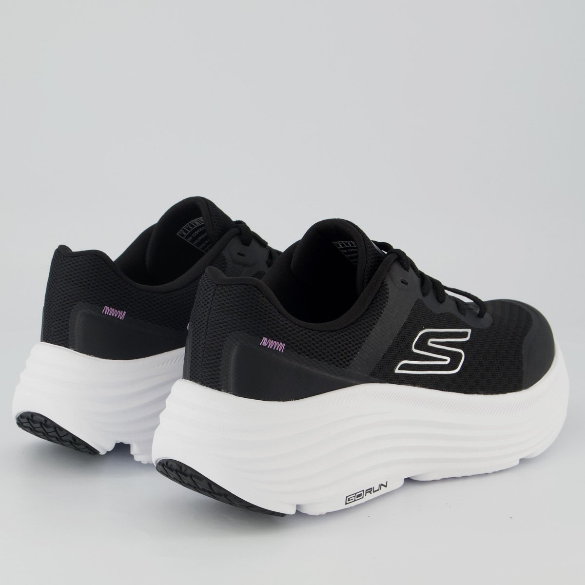 Tênis Skechers Max Cushioning Endeavour Feminino Preto e Branco Preto 3