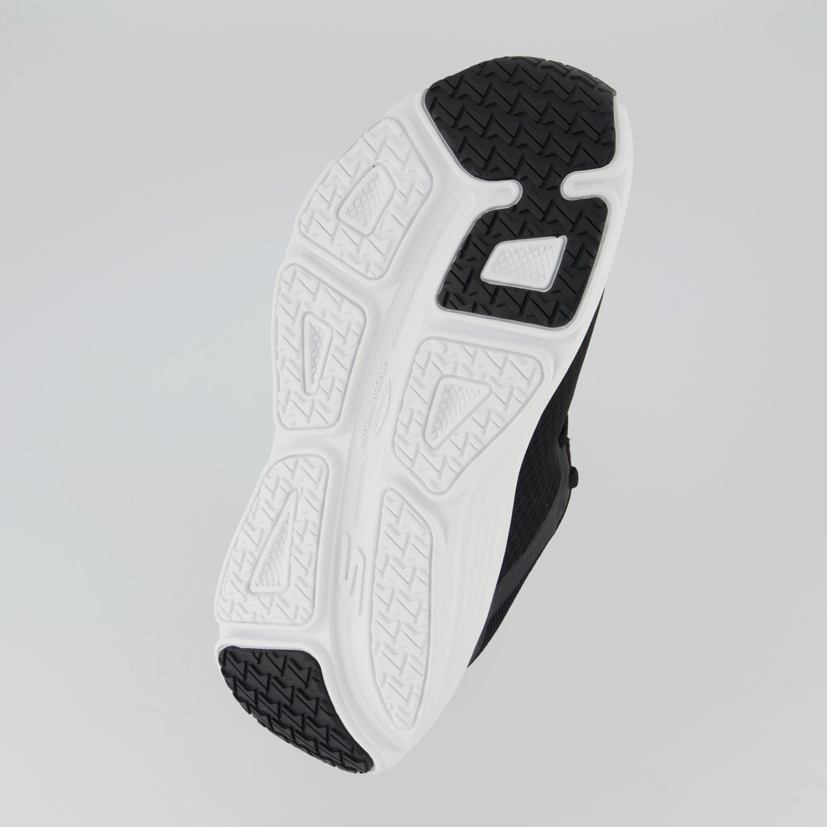Tênis Skechers Max Cushioning Endeavour Feminino Preto e Branco Preto 4