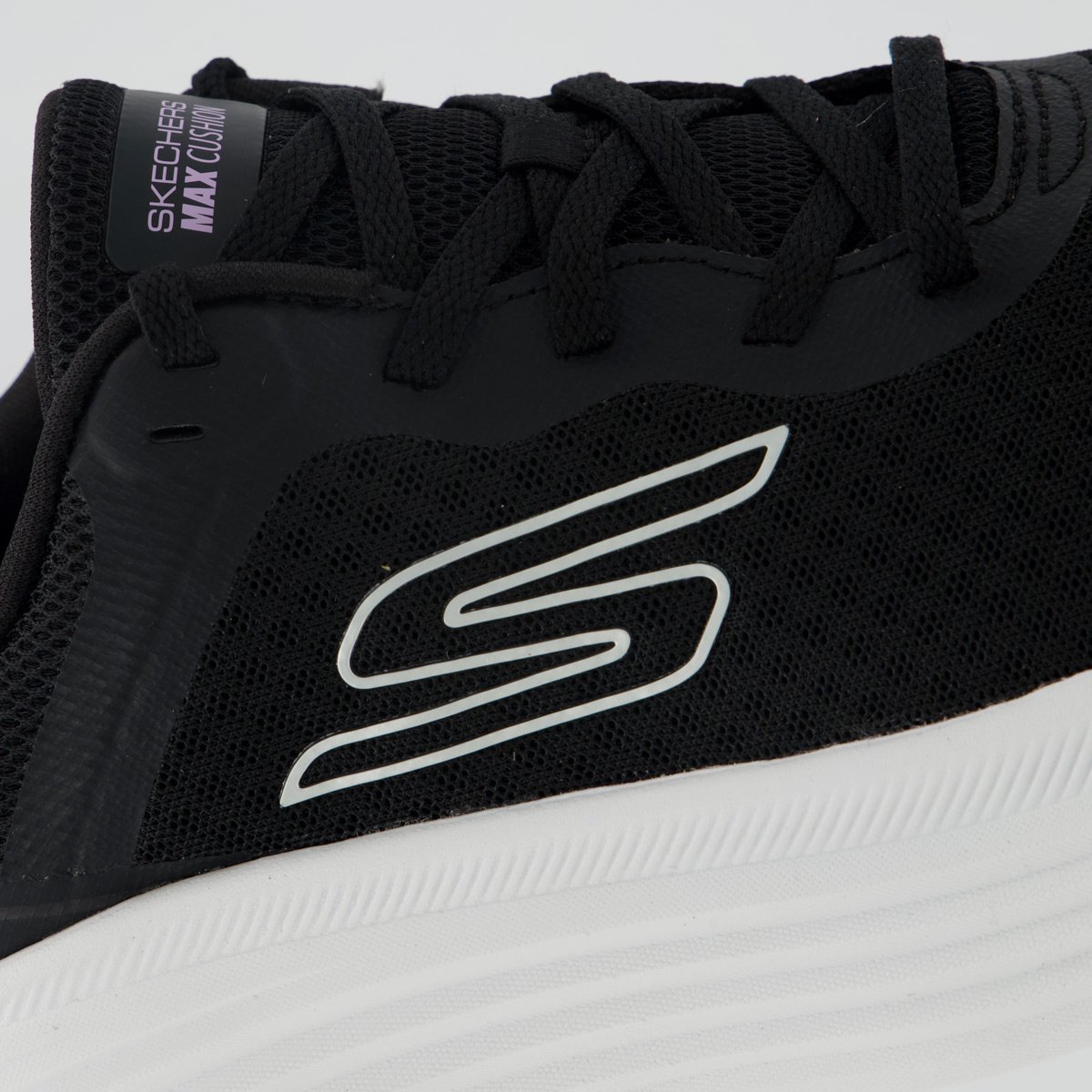 Tênis Skechers Max Cushioning Endeavour Feminino Preto e Branco Preto 7