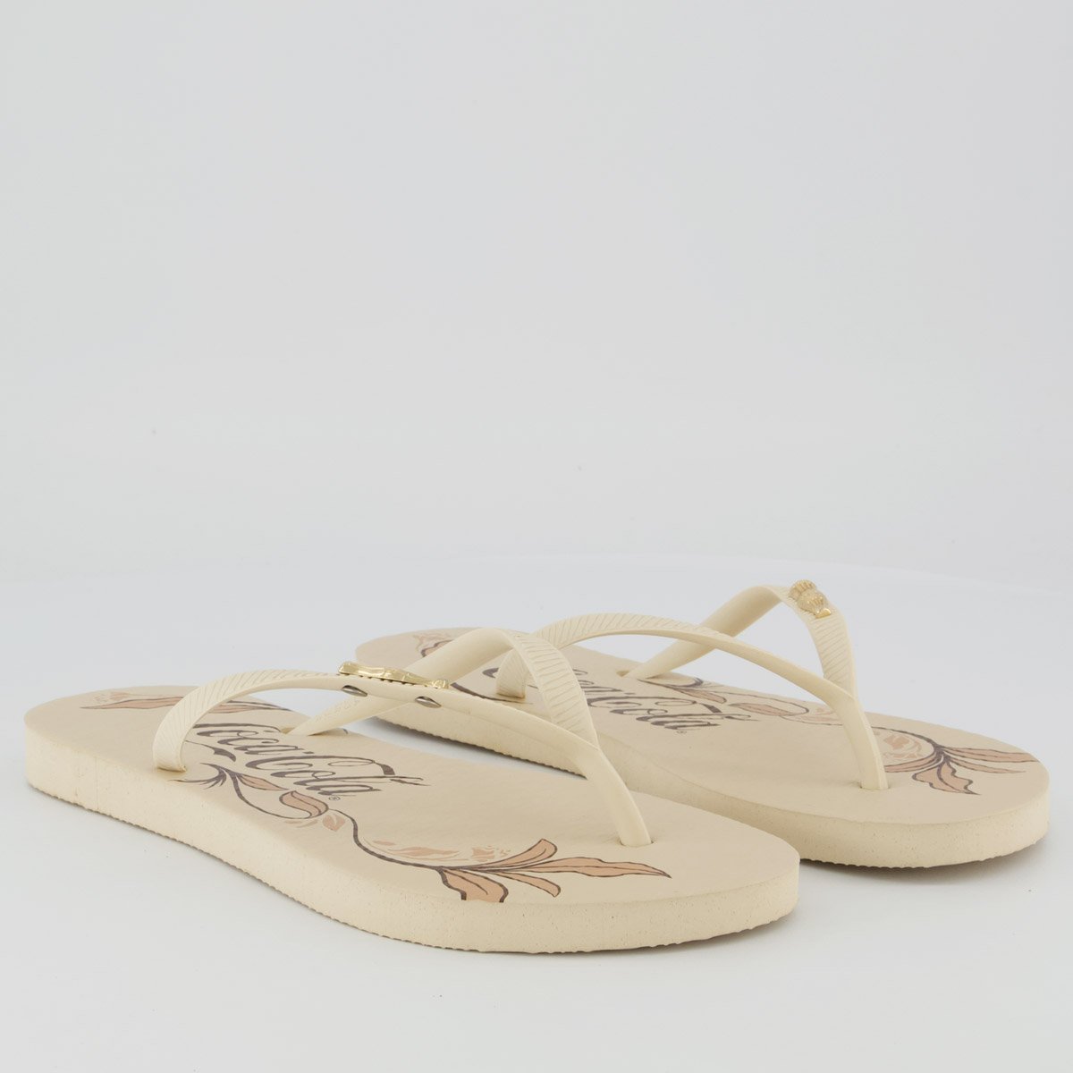 Chinelo Coca Cola James Feminino Off White Off White 3
