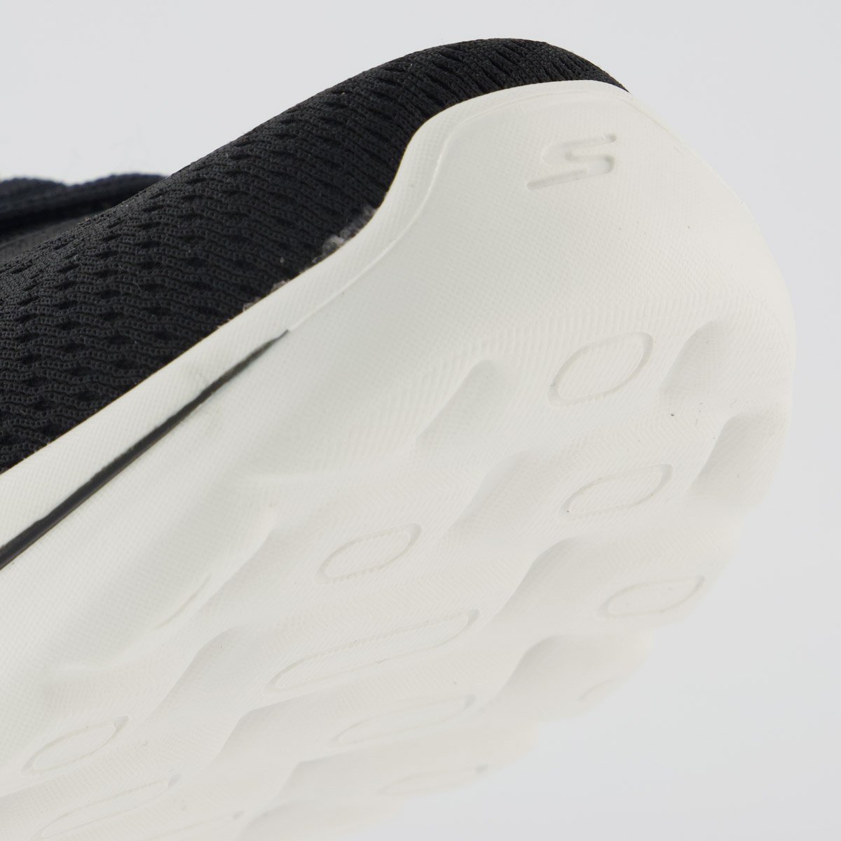Tênis Skechers Arch Fit N-Joy Preto e Branco Preto 8