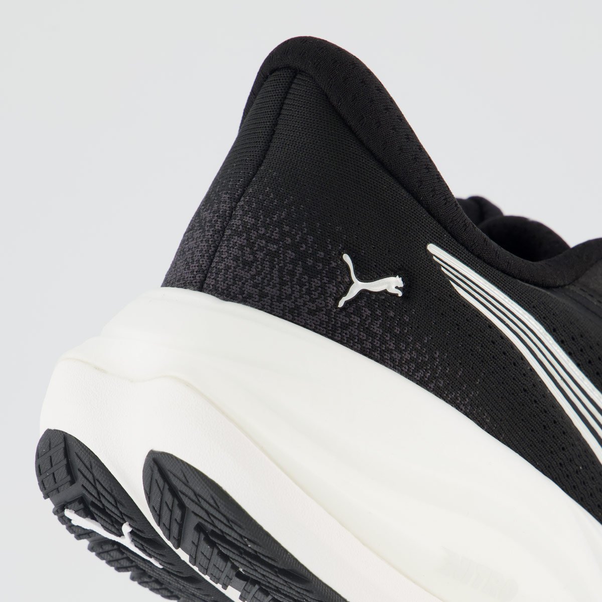 Tênis Puma Electrify Nitro 5 Wns Feminino Preto e Branco Preto 6