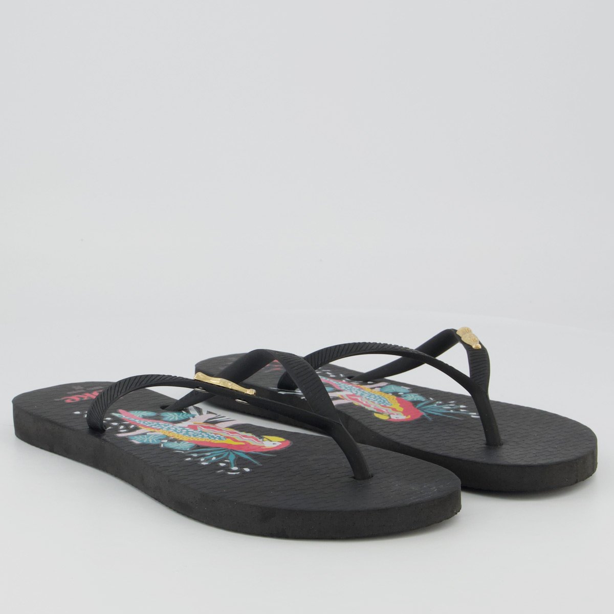 Chinelo Coca Cola Urbis Feminino Preto Branco 3