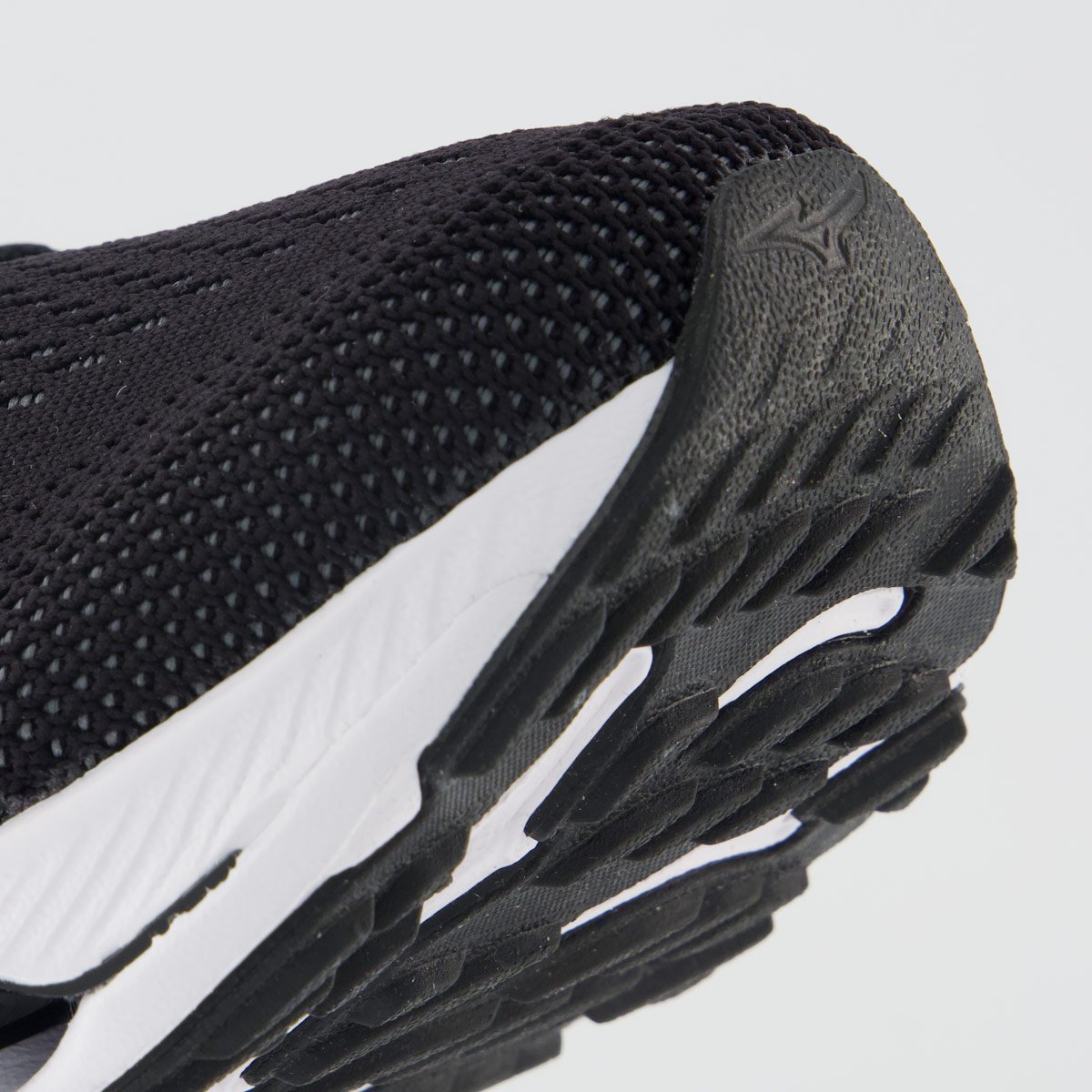 Tênis Mizuno Wave Legend 5 Preto e Branco Preto 8