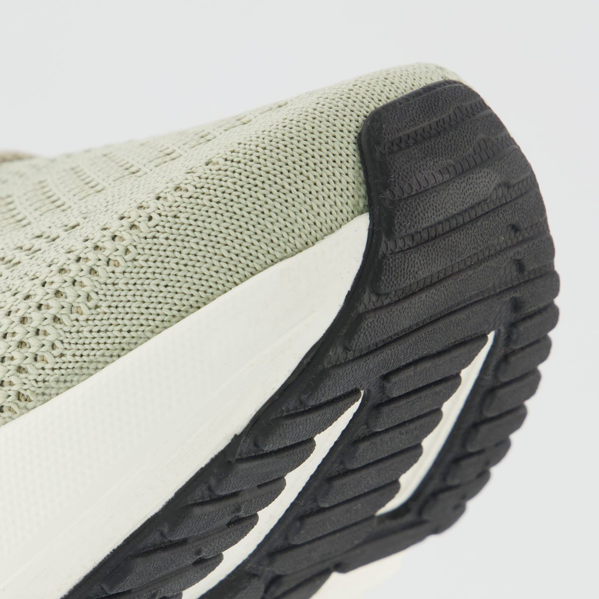 Tênis Under Armour Charged Slight 4 Verde e Preto Verde/Preto 8
