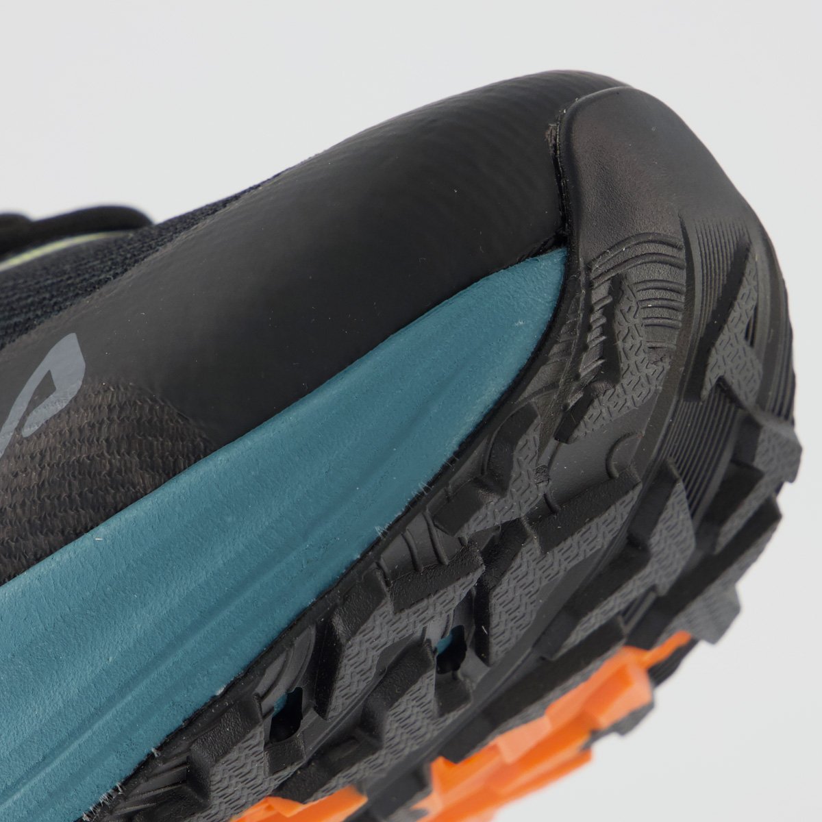 Tênis Fila Racer Skytrail Feminino Preto e Azul Preto/Azul 8