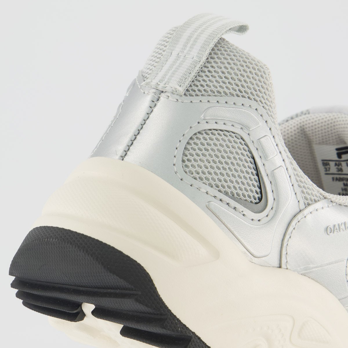 Tênis Fila Oakmont 2 Feminino Cinza e Prata Cinza/Prata 6